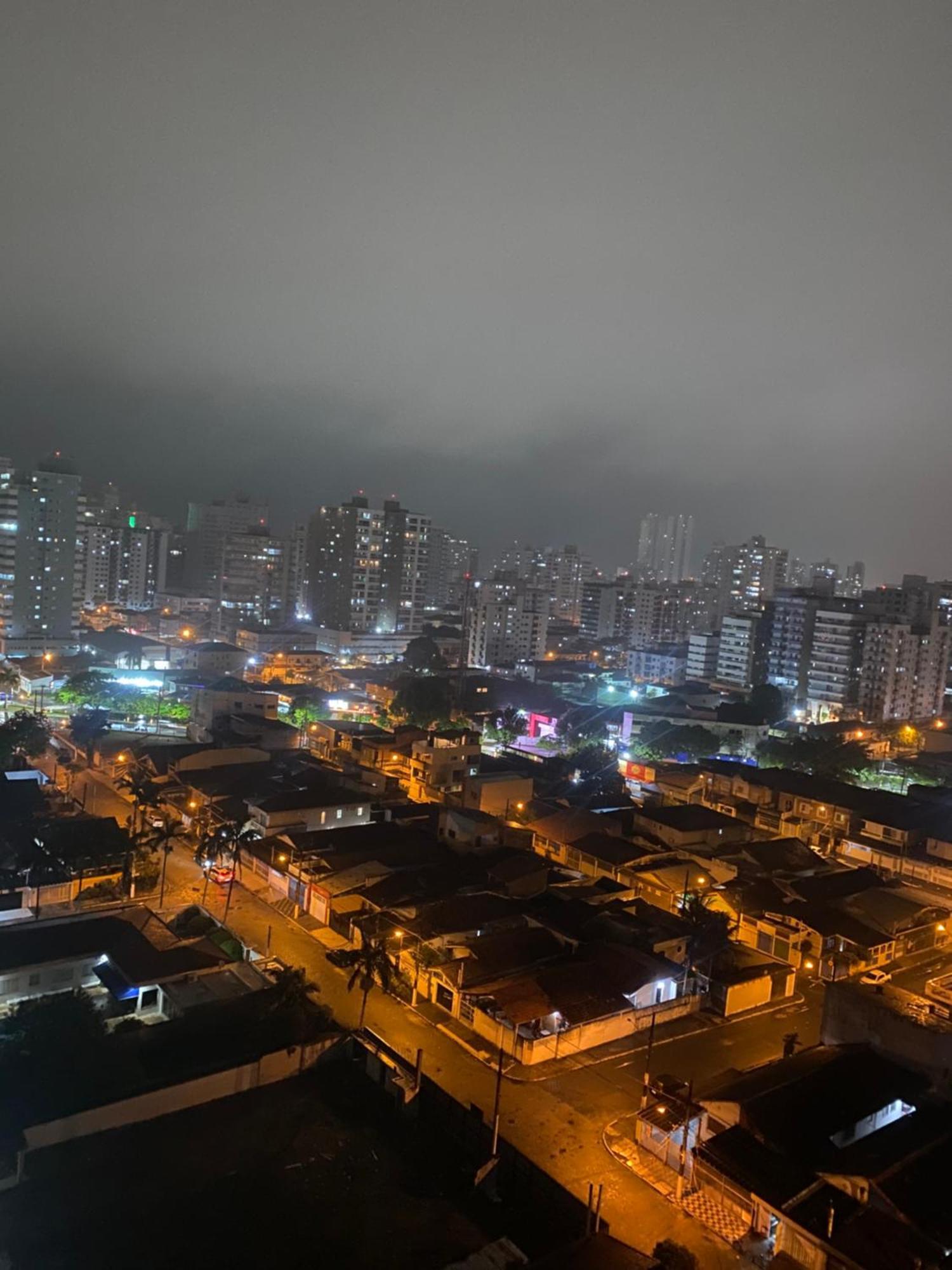 Apartment Ape Canto Do Forte,prox Praia,centro,garagem,port 24hs,streaming E Wi-fi Gratis